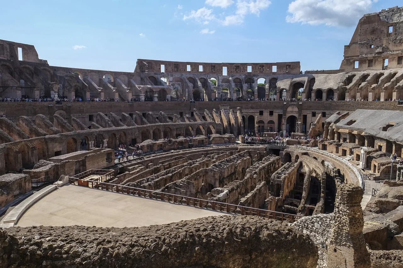 Colosseum, Roman Forum and Palatine Hill Ticket with Audio Guide — 2