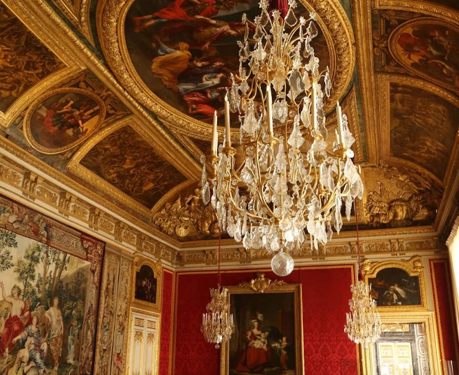 Tour del Palazzo di Versailles con Giardini e Opzione Trianon